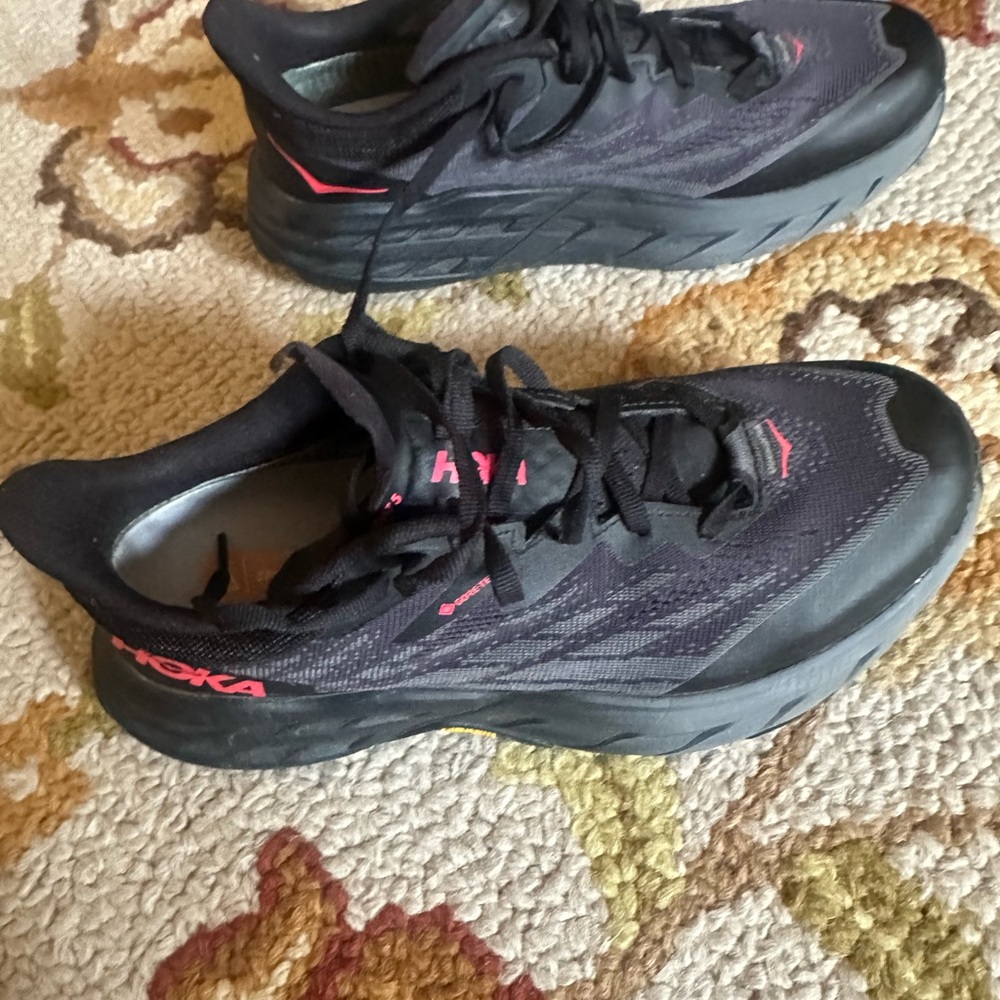 Hoka NEW Women's 8.0 Speedgoat
5 GTX Gore-Tex Trail Running Shoes - Picture 5 of 8